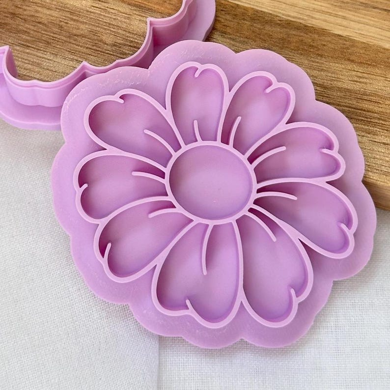Daisy Cookie Stamp & Cutter