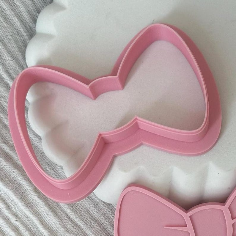 Bow Tie Cookie Stamp & Cutter