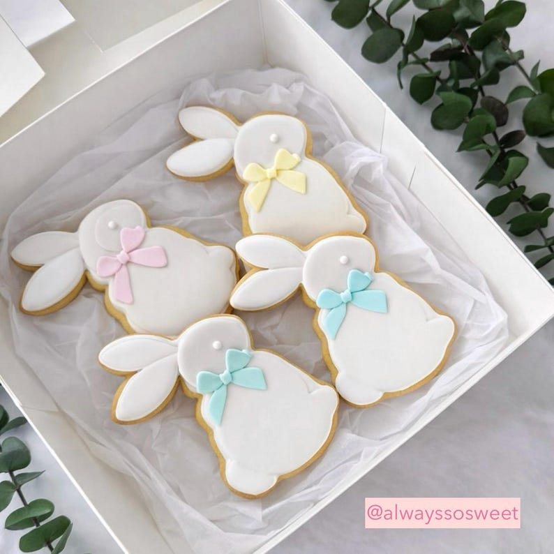Bunny with Bow Cookie Stamp & Cutter