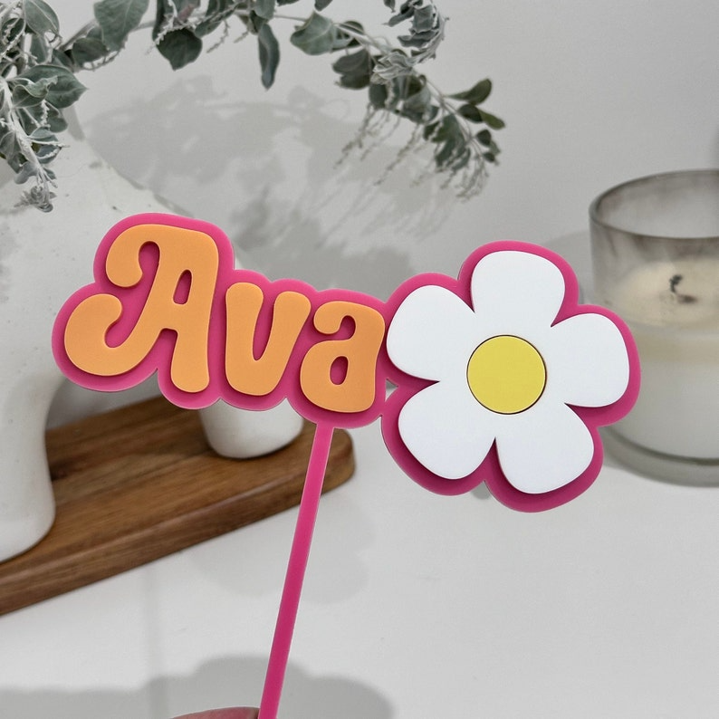 Groovy Daisy Name Cake Topper