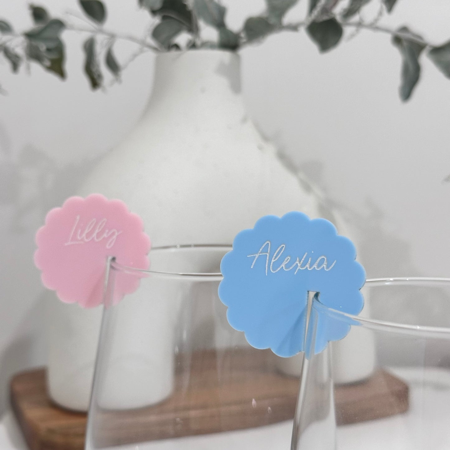 Scalloped Acrylic Drink Tag