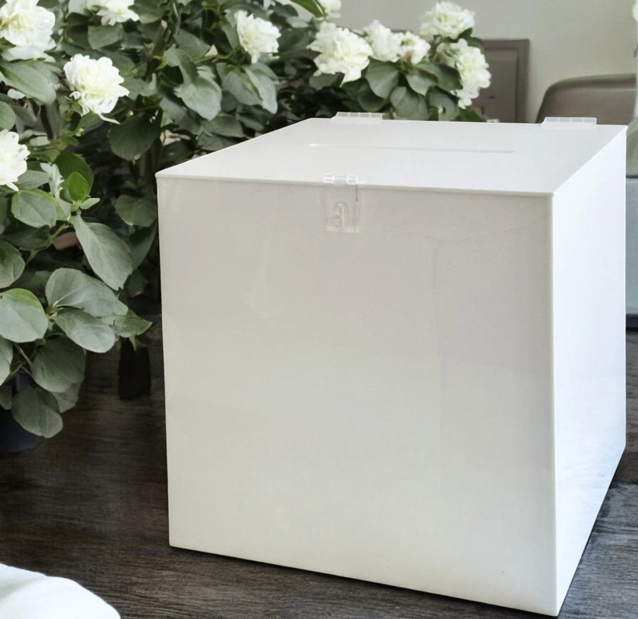 Gloss White - Acrylic Wishing Well Hire