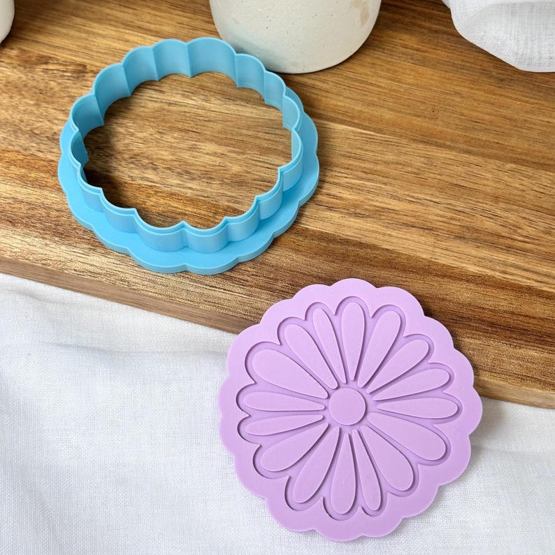 Daisy Cookie Stamp & Cutter