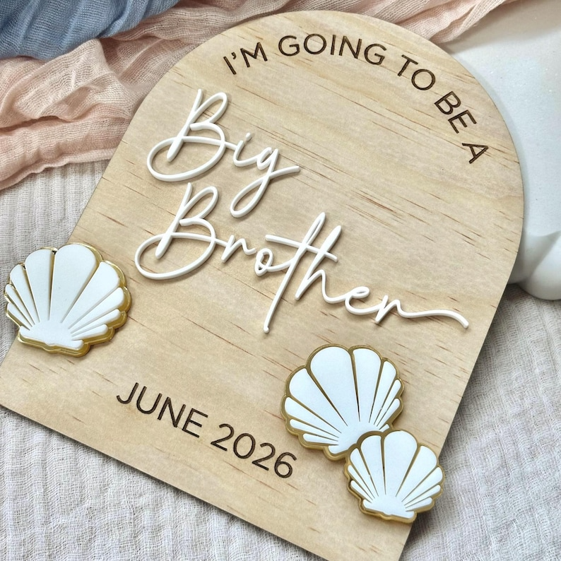 Custom I’m Going to Be a Big Sibling Announcement Plaque