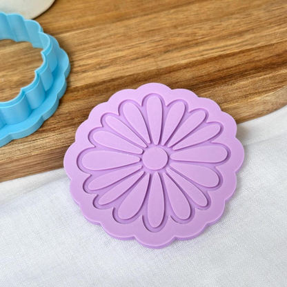 Daisy Cookie Stamp & Cutter