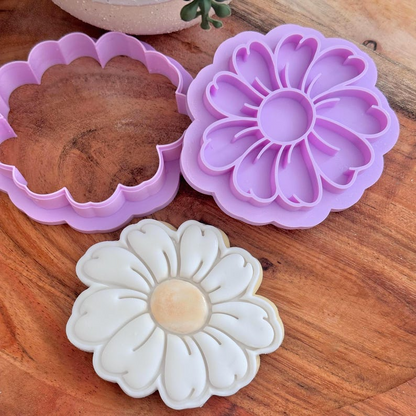 Daisy Cookie Stamp & Cutter